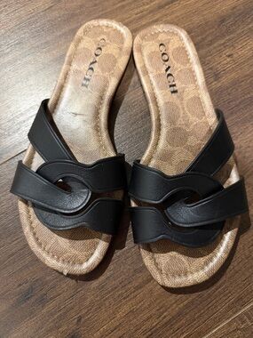 Coach Essie Leather Slip-On Flat Sandals. 
Womens size 5